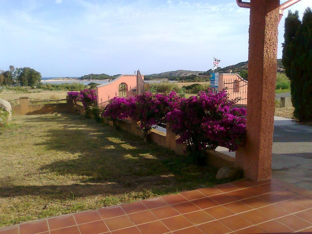 Hotel Su Giudeu Chia Exterior photo