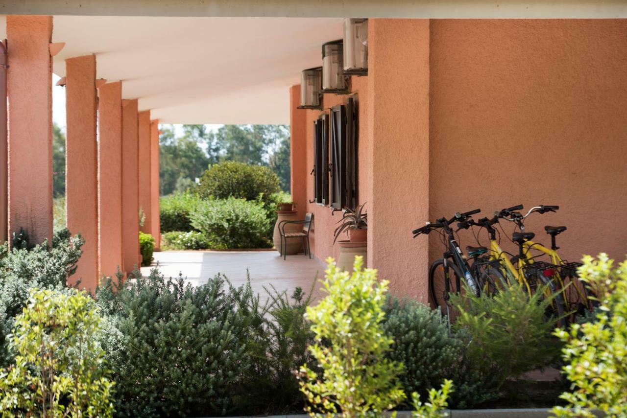 Hotel Su Giudeu Chia Exterior photo